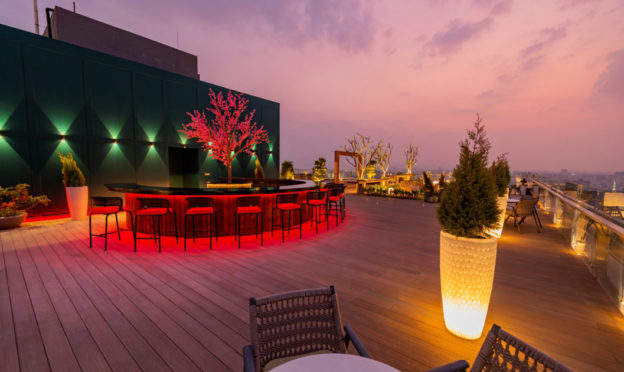 The Ark NIBM, Voyage To The Stars sky-bar-home